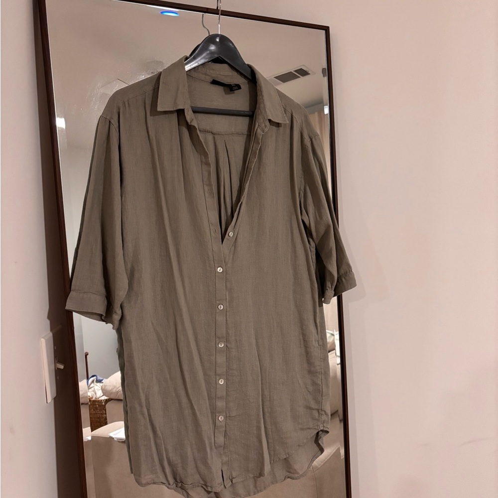 Tahari Women Casual Button Down Long Shirt